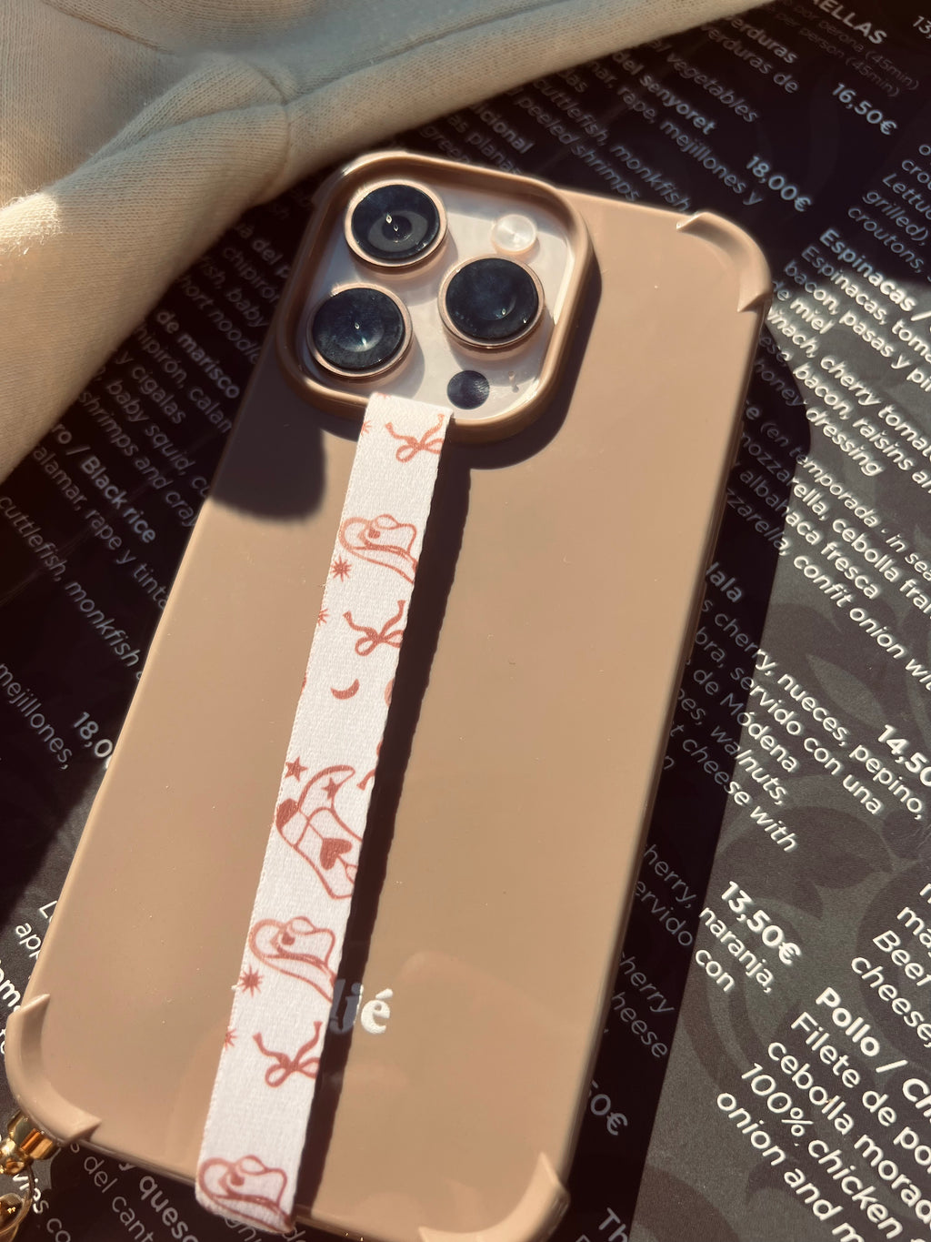 Velnoon telefoonbandje met Boots & Bows design, stijlvolle phone strap voor dagelijks gebruik